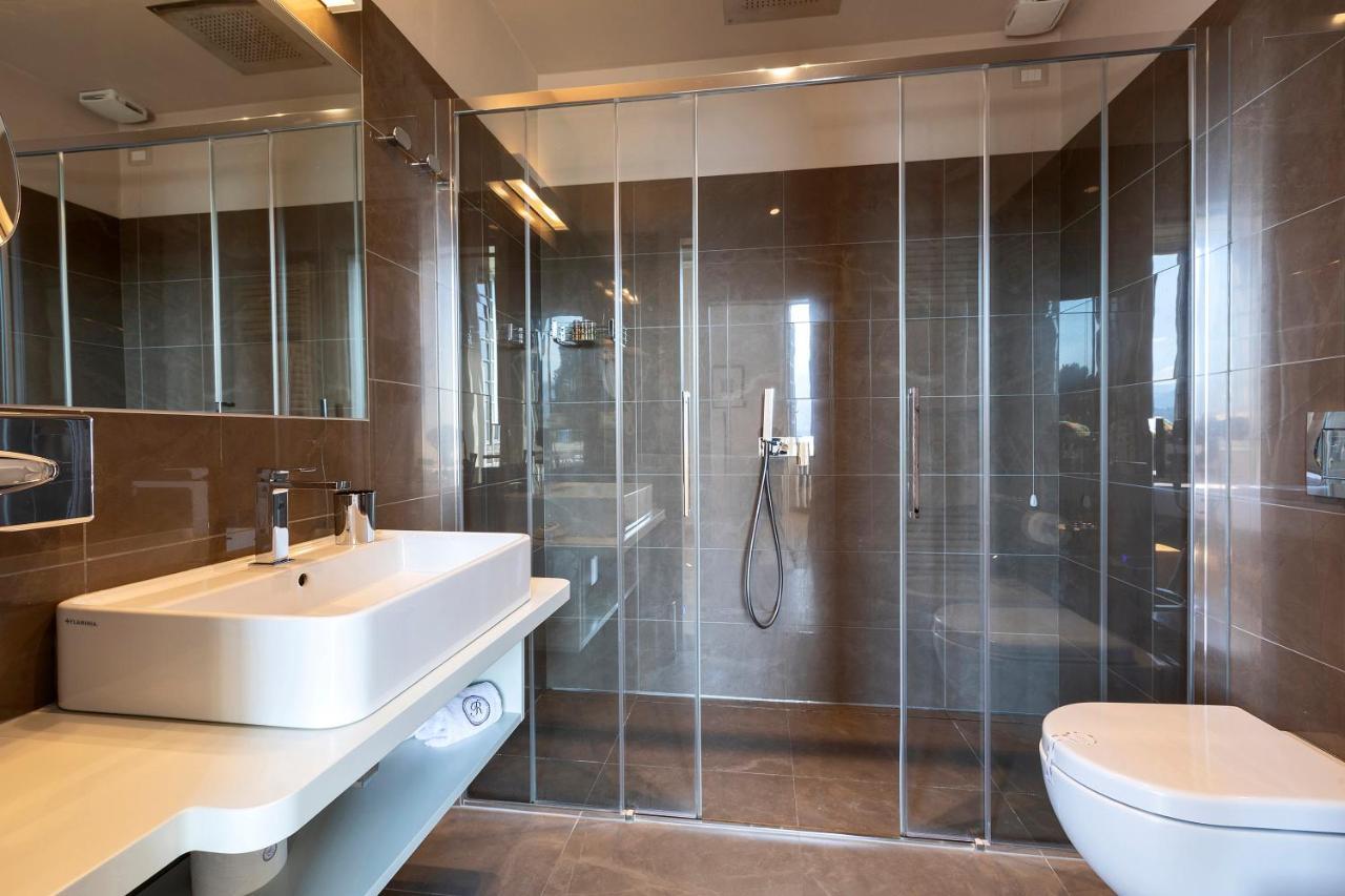 Hotel Villa Cipressi, By R Collection Hotels Варенна Экстерьер фото