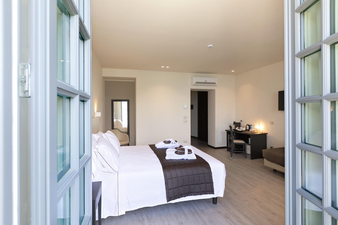 Hotel Villa Cipressi, By R Collection Hotels Варенна Экстерьер фото